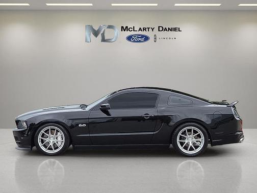 Black 2013 Ford Mustang GT Premium