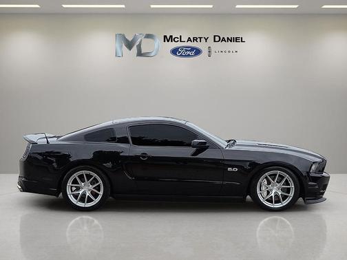 Black 2013 Ford Mustang GT Premium
