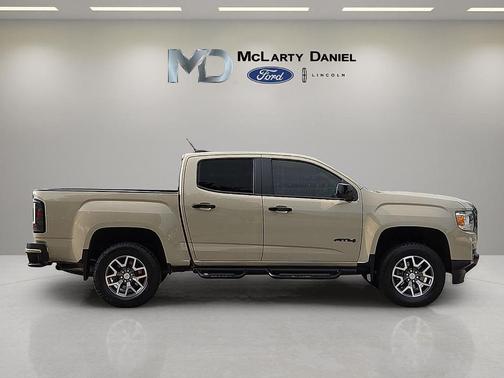 Desert Sand Metallic 2022 GMC Canyon AT4 w/Leather