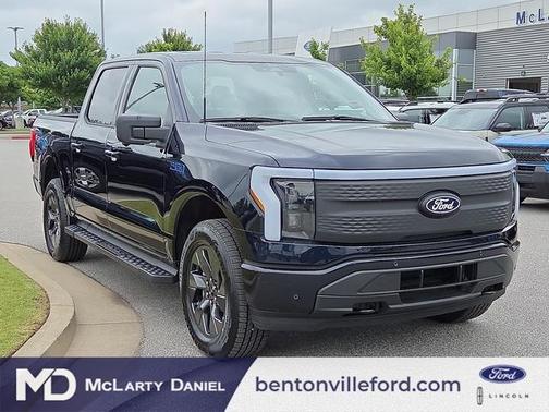 2025 Ford F-150 Lightning Flash