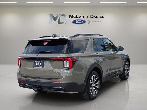 Gray 2026 Ford Explorer ST-Line