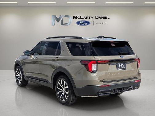 Gray 2026 Ford Explorer ST-Line