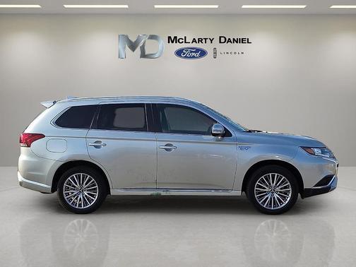 2022 Mitsubishi Outlander PHEV SEL