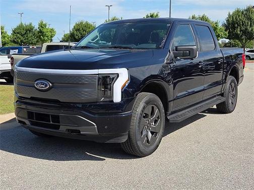 2023 Ford F-150 Lightning XLT