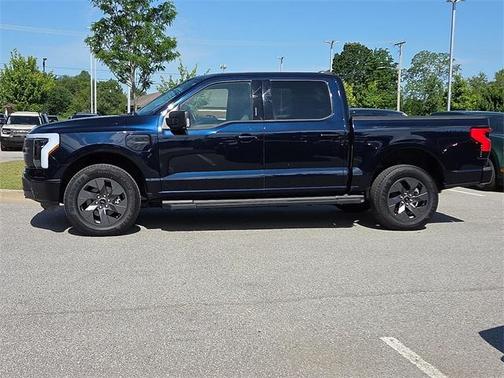 2023 Ford F-150 Lightning XLT