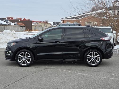 2017 Ford Edge Sport