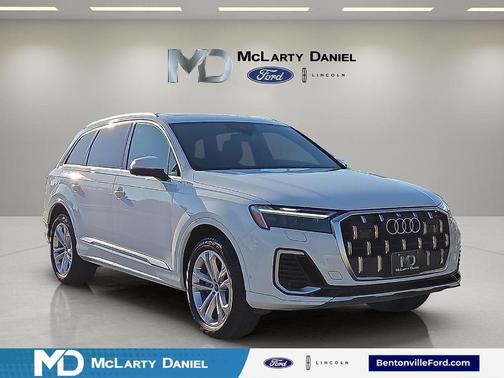 2025 Audi Q7 55 Premium Plus