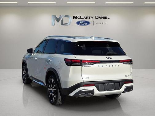 Majestic White 2025 INFINITI QX60 SENSORY