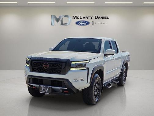 Glacier White 2022 Nissan Frontier PRO-4X
