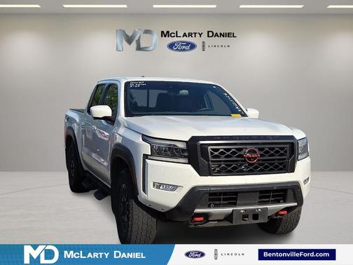 Glacier White 2022 Nissan Frontier PRO-4X