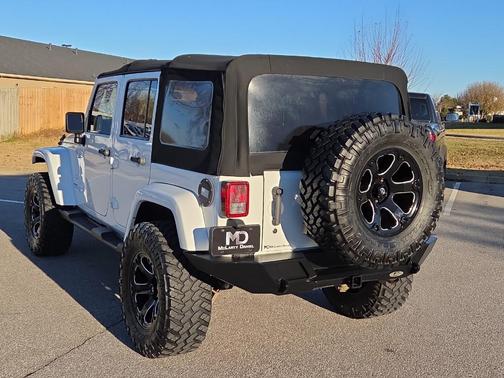 2013 Jeep Wrangler Unlimited Sahara