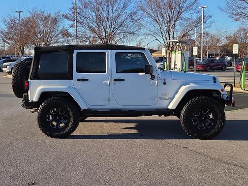 2013 Jeep Wrangler Unlimited Sahara