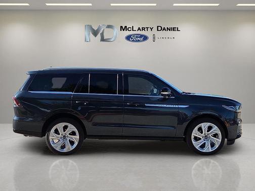 Blue Metallic 2025 Lincoln Navigator Reserve