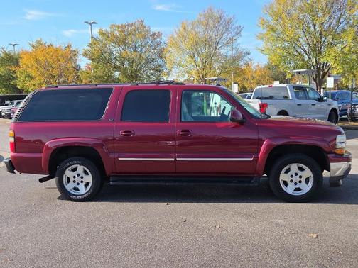 2005 Chevrolet Suburban LT