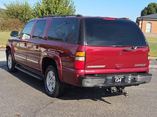 2005 Chevrolet Suburban LT