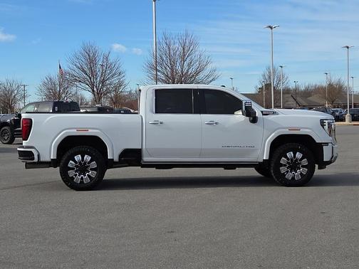 2024 GMC Sierra 2500 Denali