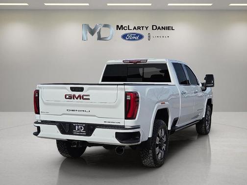 2024 GMC Sierra 2500 Denali