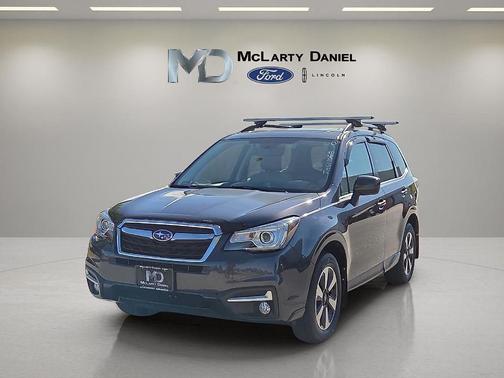 Dark Gray Metallic 2018 Subaru Forester 2.5i Limited