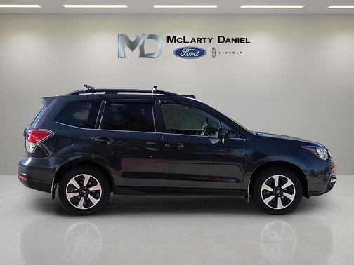 Dark Gray Metallic 2018 Subaru Forester 2.5i Limited