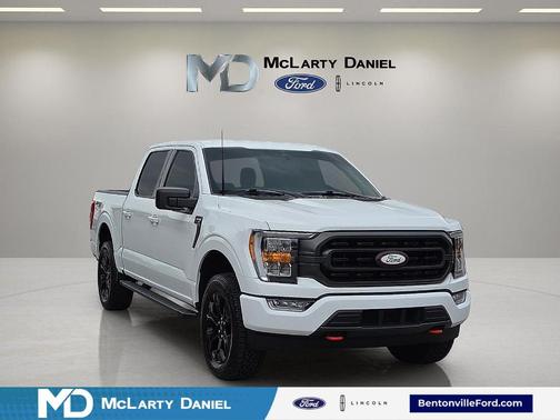 Oxford White 2023 Ford F-150 XLT