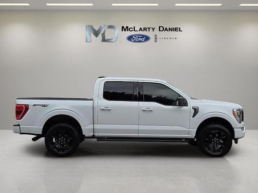 Oxford White 2023 Ford F-150 XLT