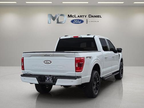 Oxford White 2023 Ford F-150 XLT