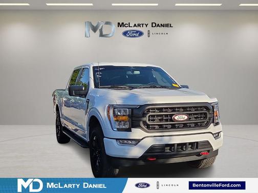 Oxford White 2023 Ford F-150 XLT