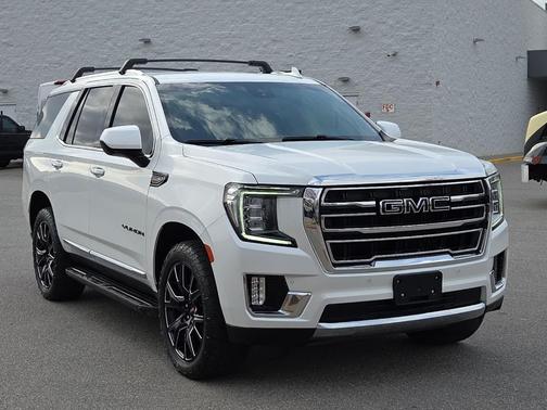 2023 GMC Yukon SLT