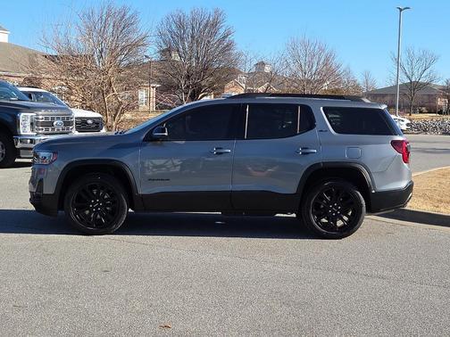 2022 GMC Acadia SLT