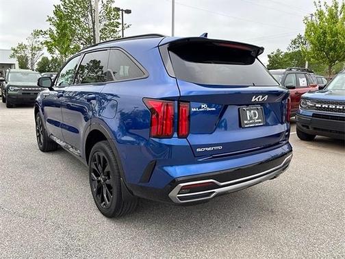 2023 Kia Sorento SX