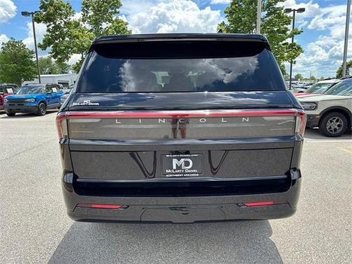 2025 Lincoln Navigator Reserve