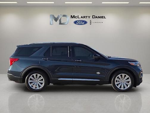 2022 Ford Explorer King Ranch
