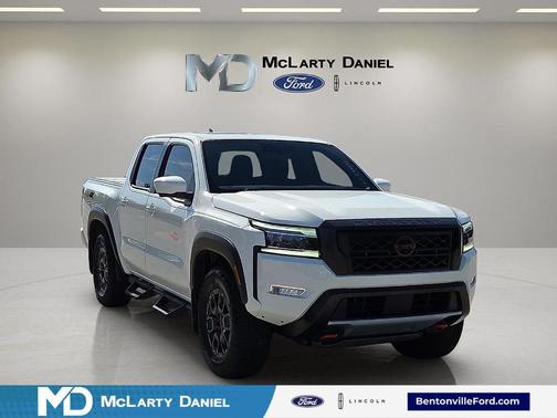 Glacier White 2024 Nissan Frontier PRO-4X
