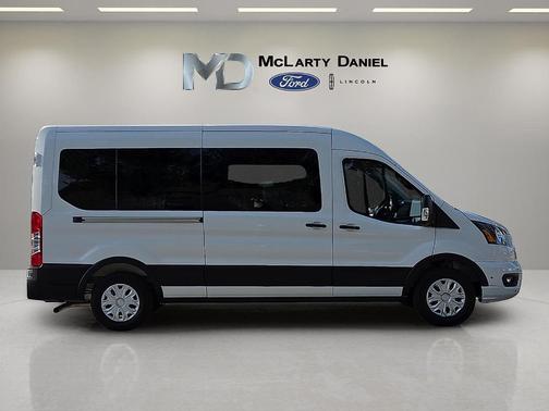 2025 Ford Transit-350 XLT 148 WB Medium Roof Passenger