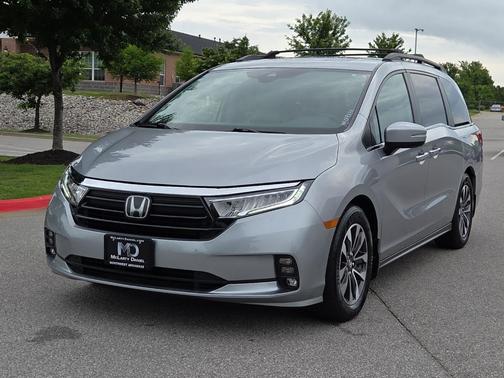 Lunar Silver Metallic 2021 Honda Odyssey EX-L