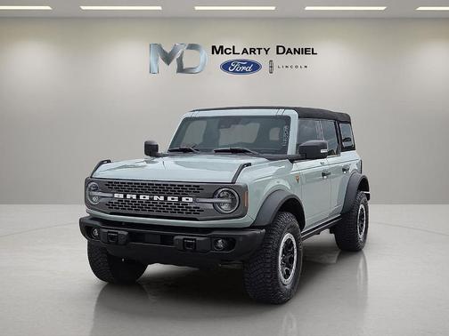Cactus Green / Gray 2023 Ford Bronco Badlands