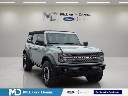 Cactus Green / Gray 2023 Ford Bronco Badlands