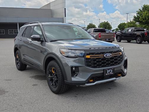 Carbonized Gray Metallic 2026 Ford Explorer Tremor