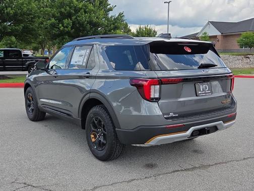 Carbonized Gray Metallic 2026 Ford Explorer Tremor