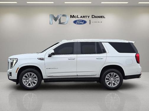 White Frost Tri-Coat 2025 GMC Yukon Denali