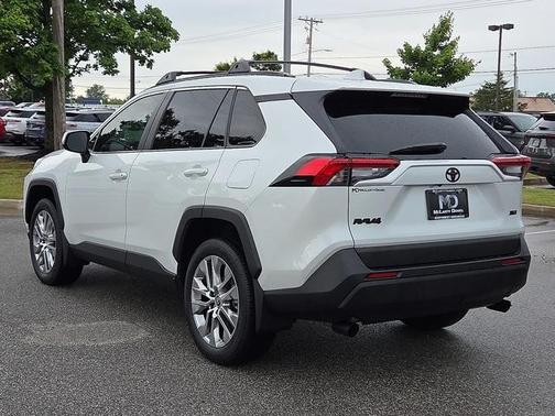 2024 Toyota RAV4 XLE Premium