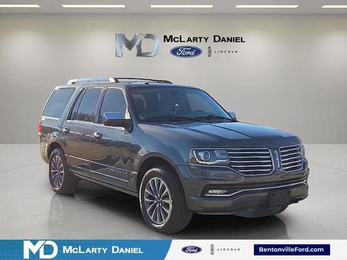 2015 Lincoln Navigator Base