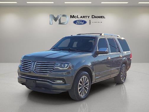 2015 Lincoln Navigator Base