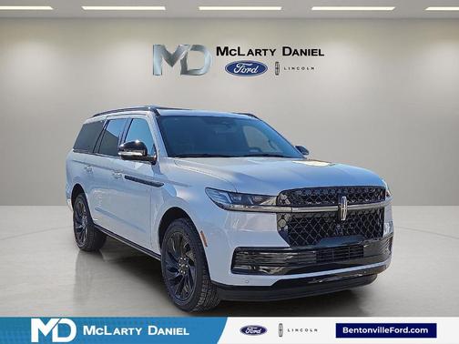 Crystal White 2026 Lincoln Navigator Reserve SUV