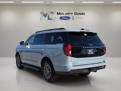 Glacier Gray Metallic 2026 Ford Expedition Active