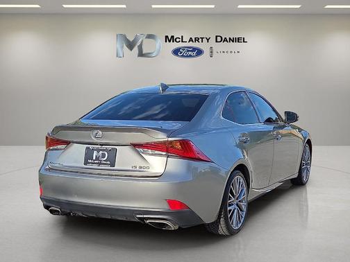 2018 Lexus IS 300 Base