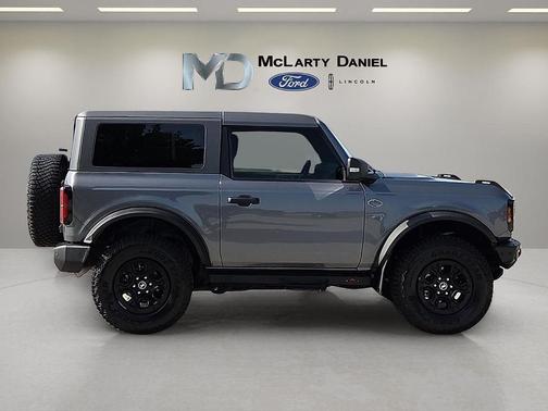 Carbonized Gray Metallic 2023 Ford Bronco Wildtrak