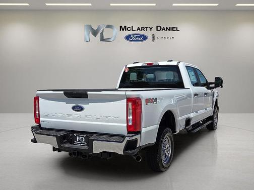 Oxford White 2026 Ford F-250 XL