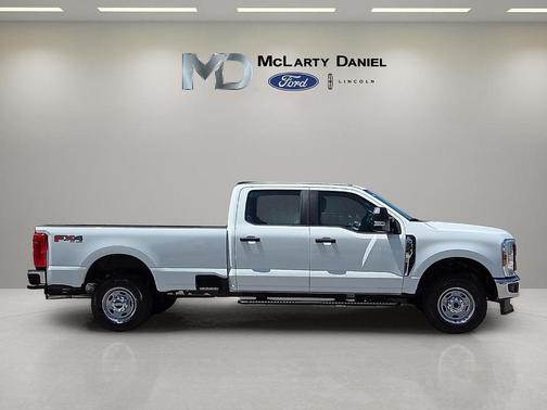 Oxford White 2026 Ford F-250 XL