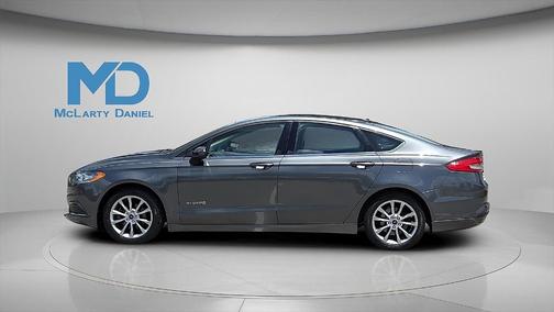 2017 Ford Fusion Hybrid SE